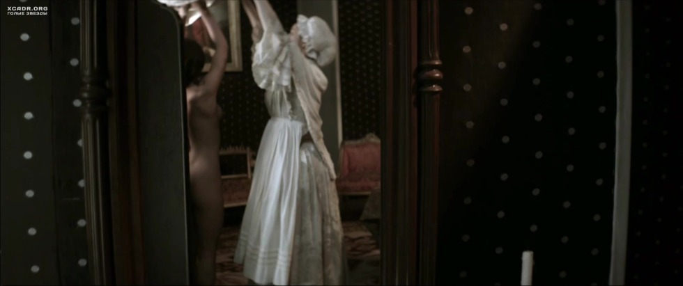 Naked Julia Snigir in a bloody lady