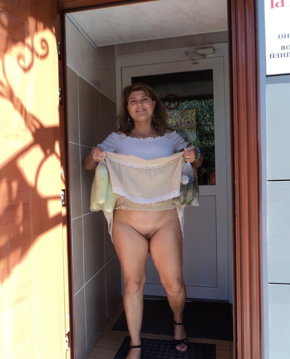 Elderly lush women without panties