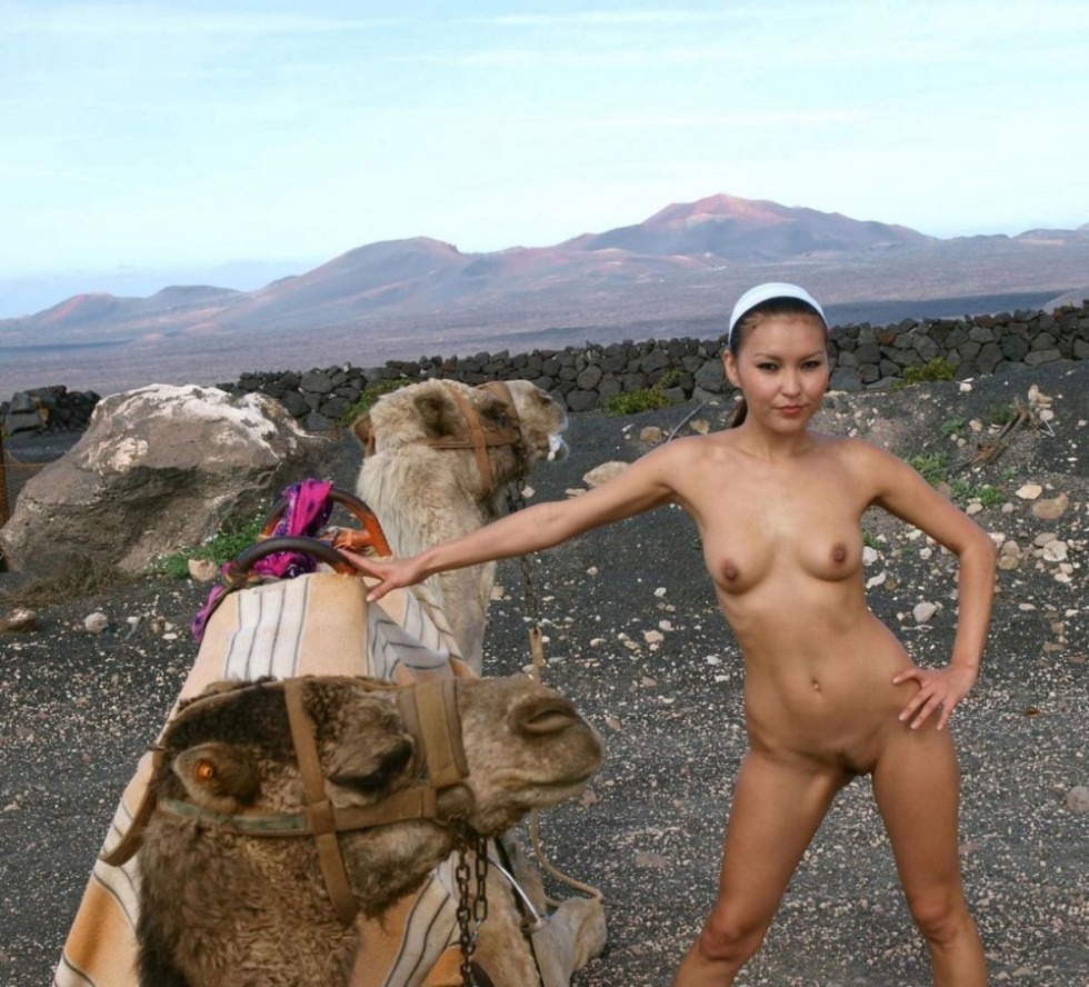 Naked Mongolian women