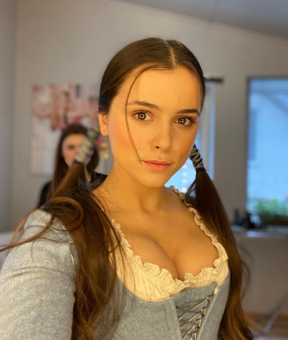 Ksenia Zavgorodny Mila Sivatskaya