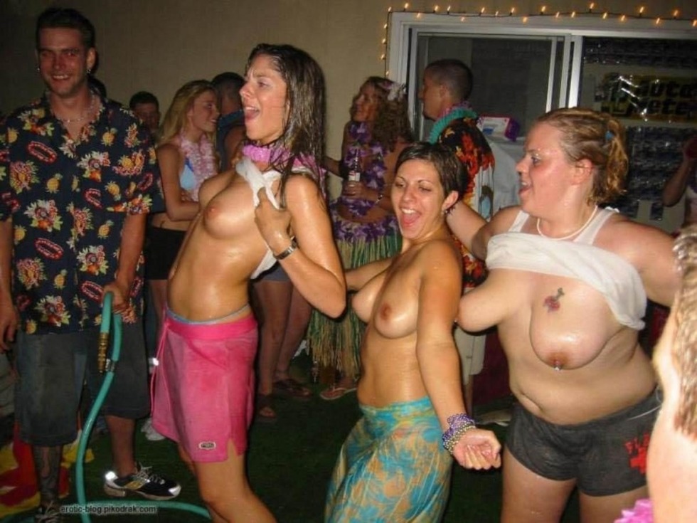 Private party with naked tits