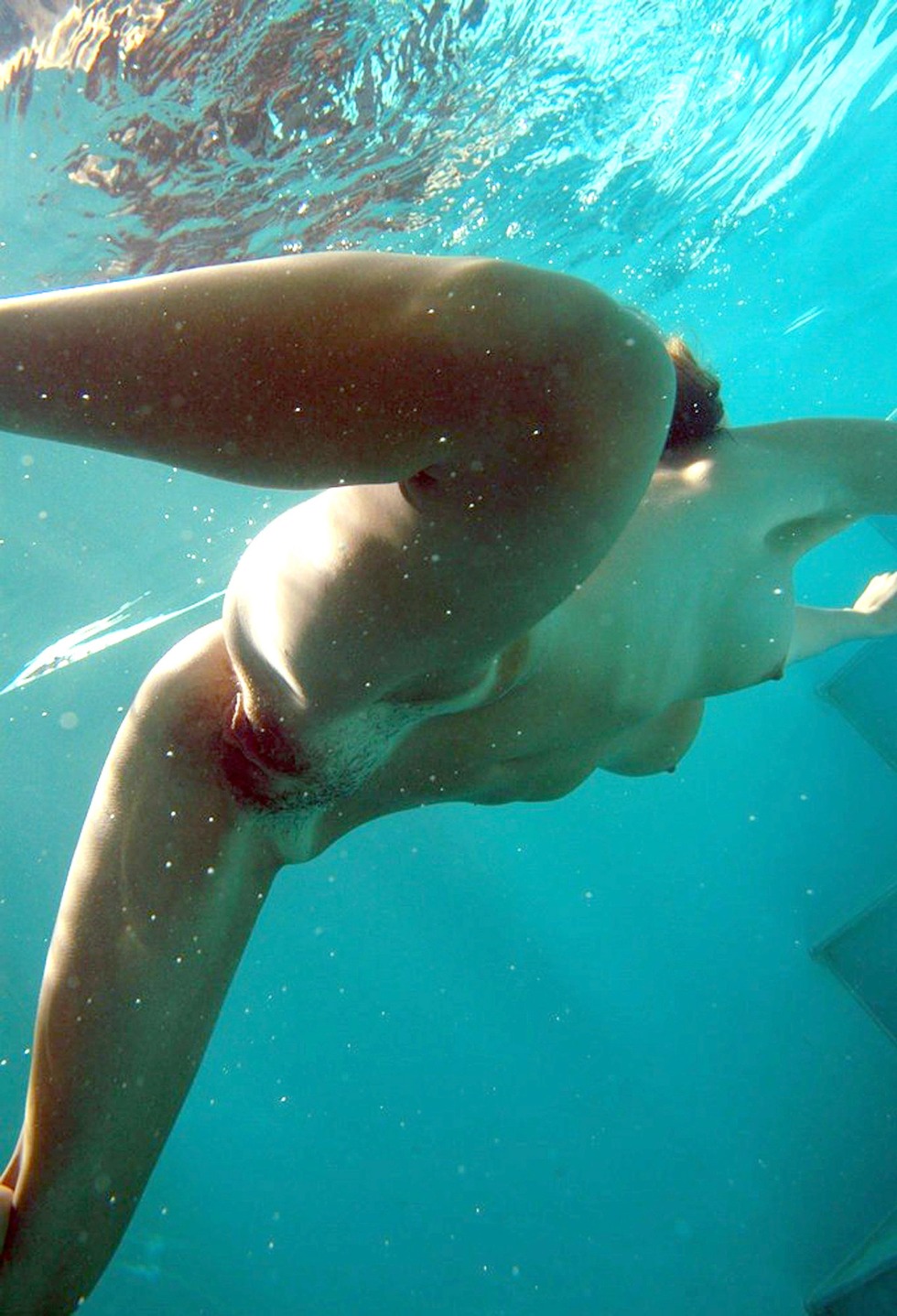 Girls under water naked