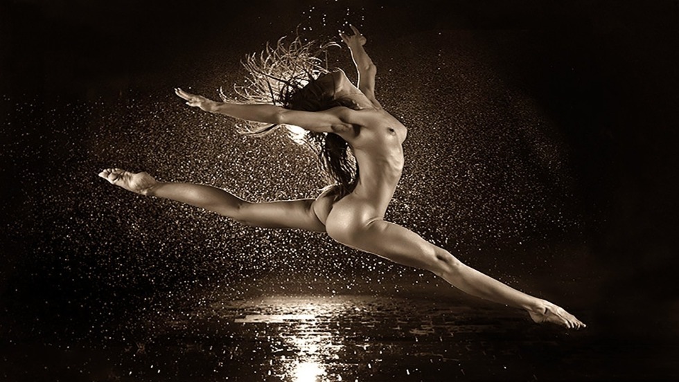 Erotic dancing on the beach