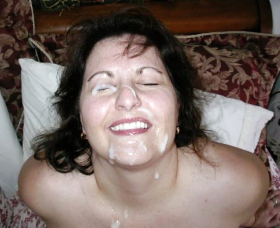 Chubby Mature Ugly Cumshot on the face