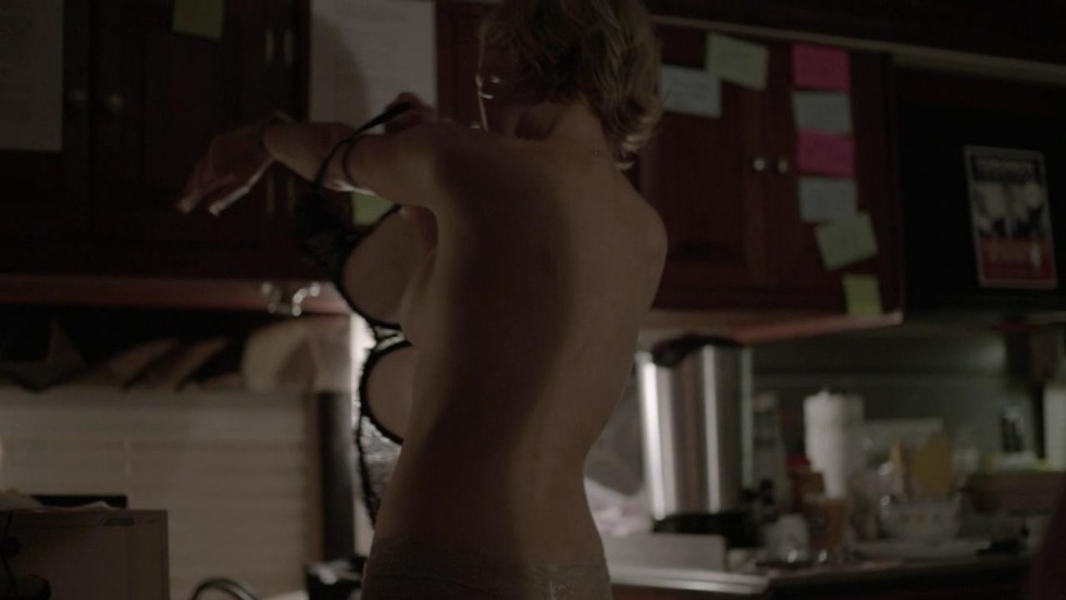 Kathleen Robertson Tits