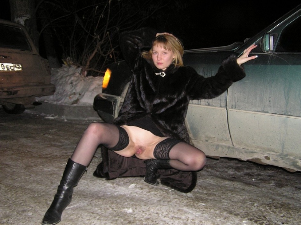 Girls without panties in the winter in stockings