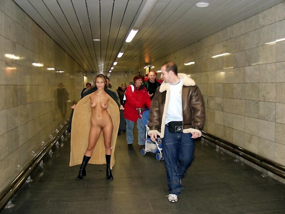 Naked women in public places