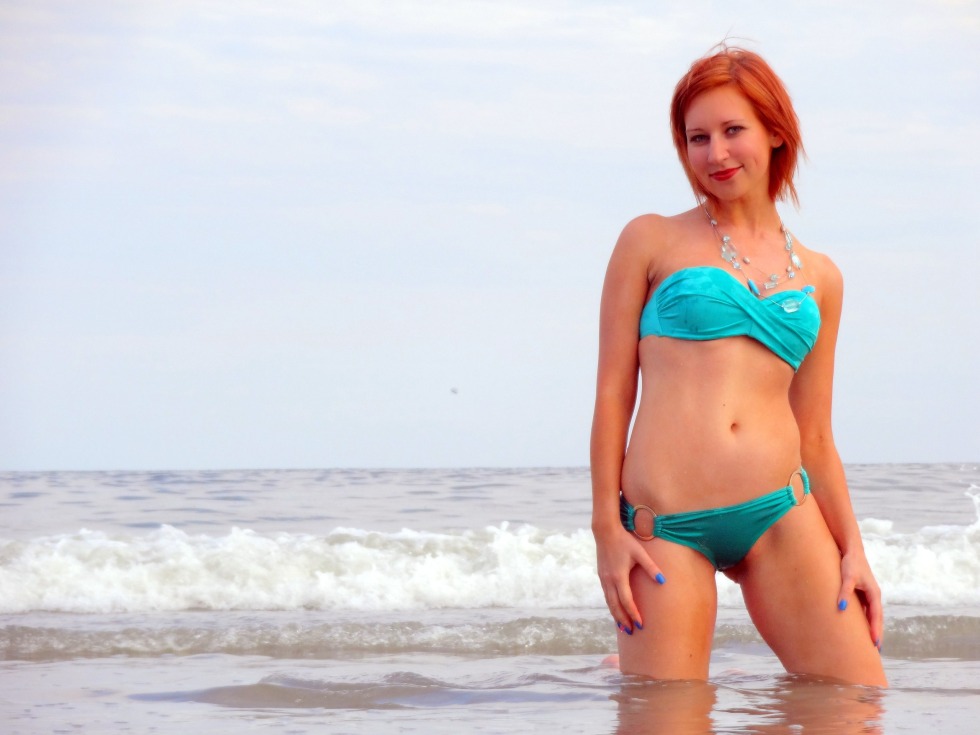 Tatyana Remezova Leading in a swimsuit