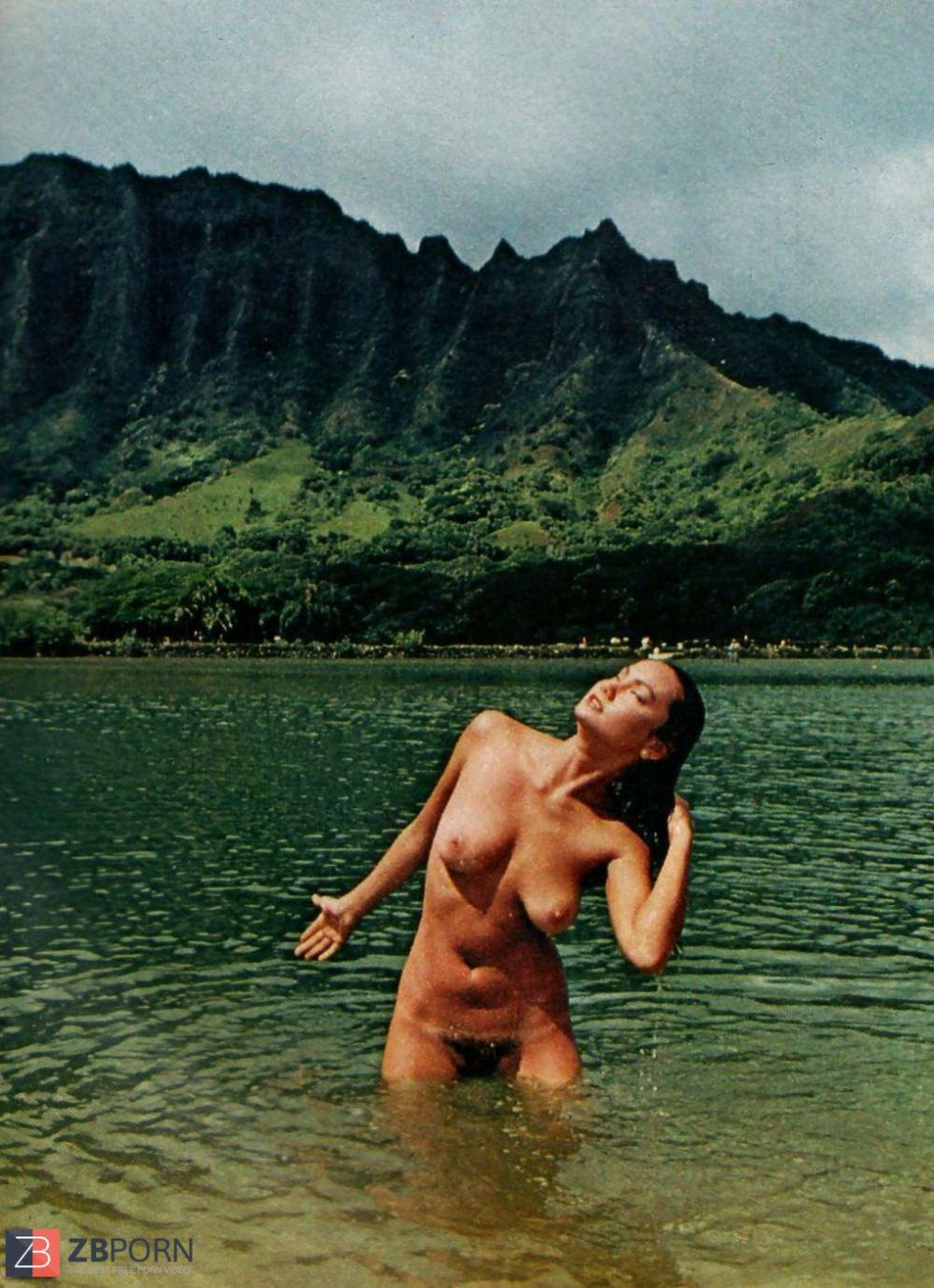 Naked women Tahiti xxx
