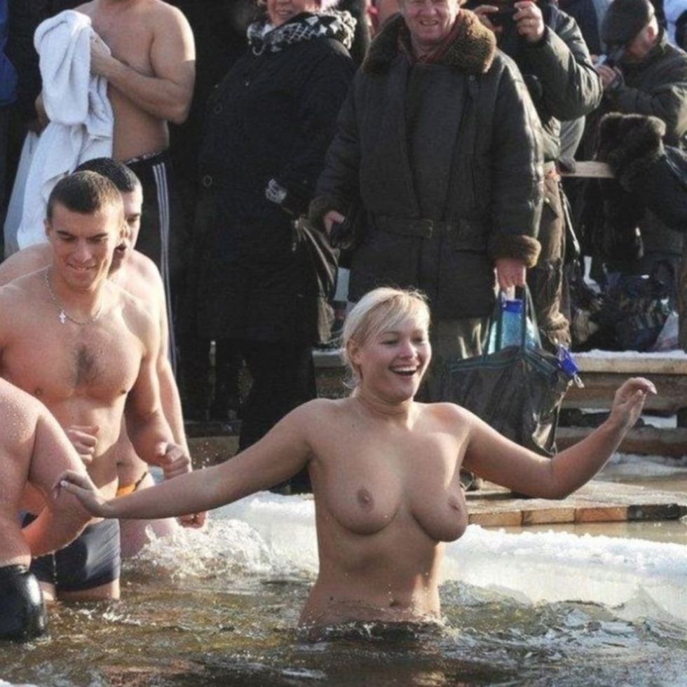 Naked bathing in the hole for baptism