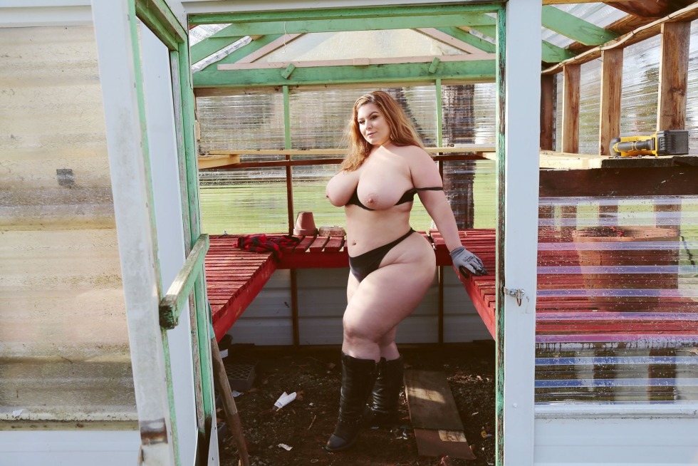 London Andrews Big juicy booty