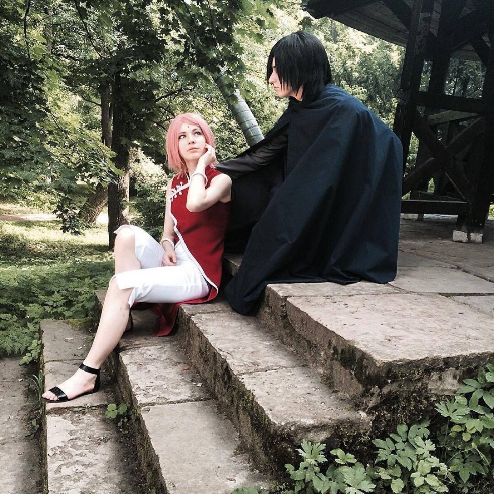 Sakura Haruno and Naruto Uzumaki cosplay
