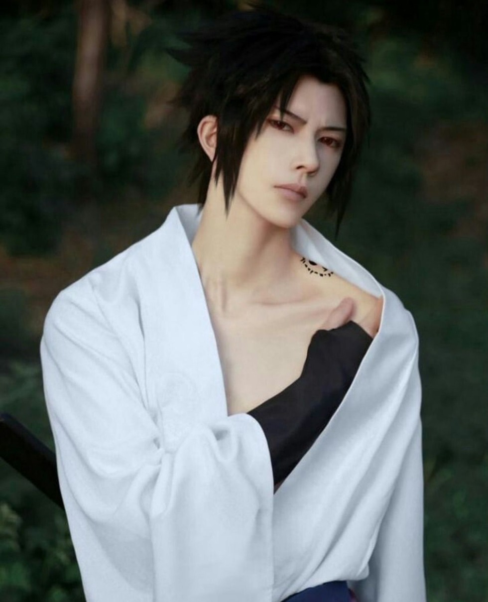 The best cosplay Sasuke Uchiha