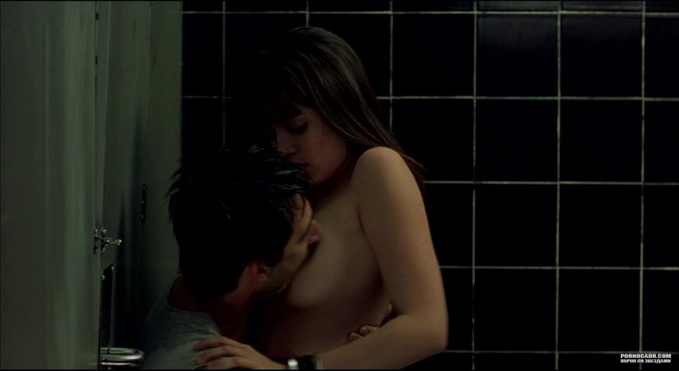 Anna de Armas erotic scenes