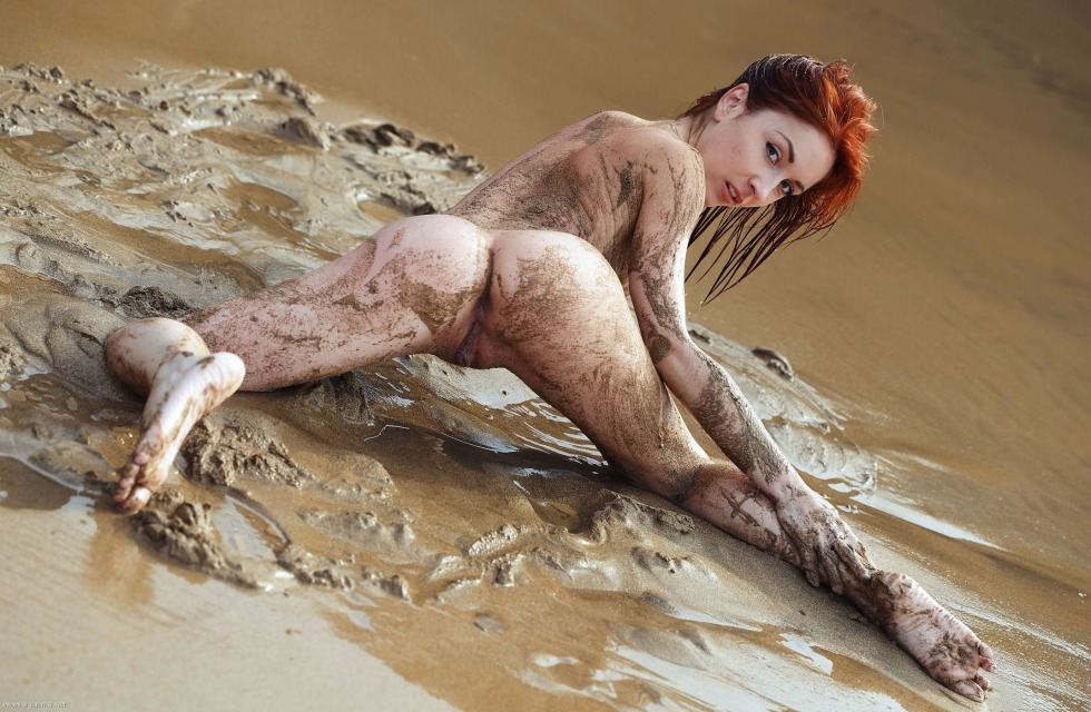 Photo session naked in mud