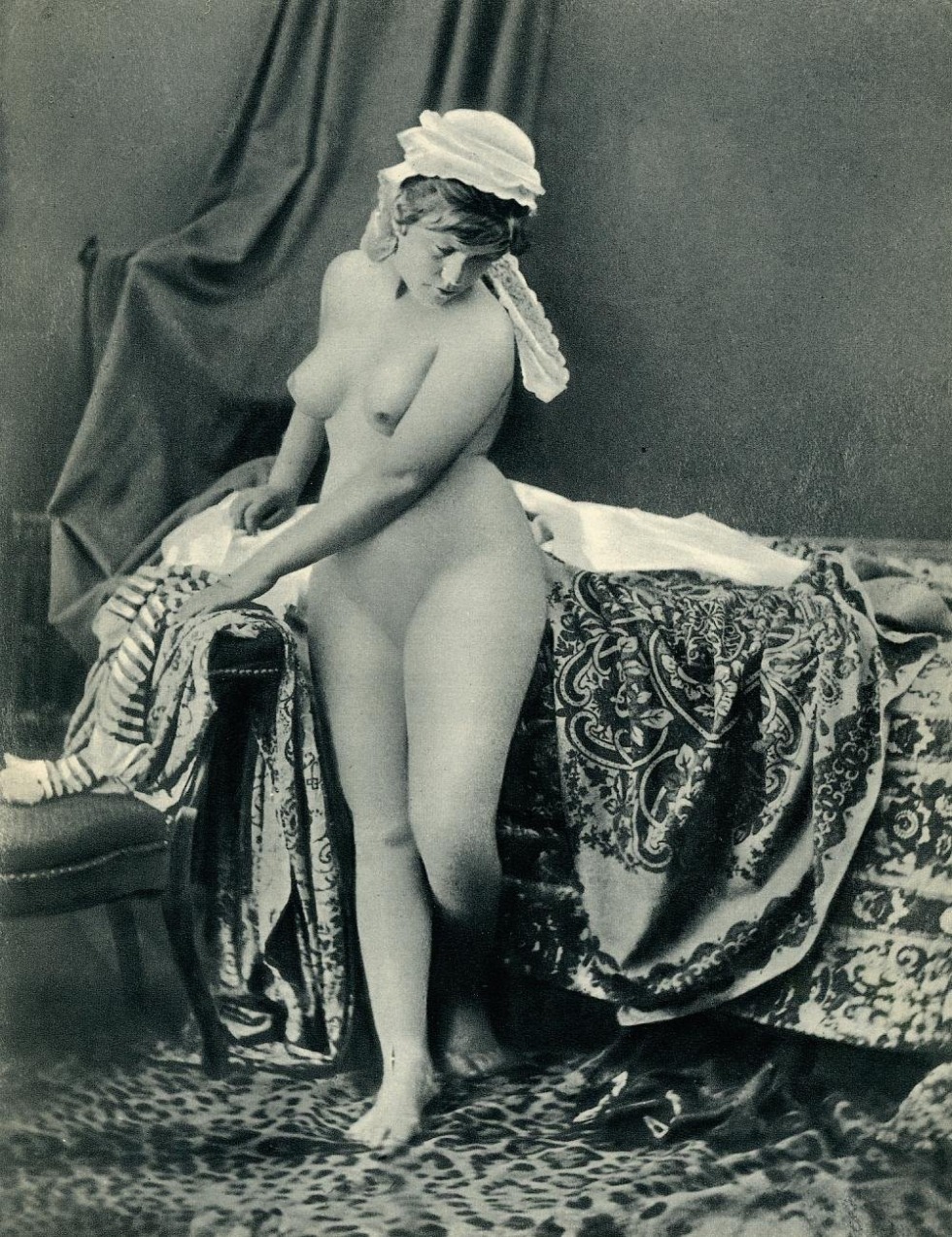 Naked women of the past