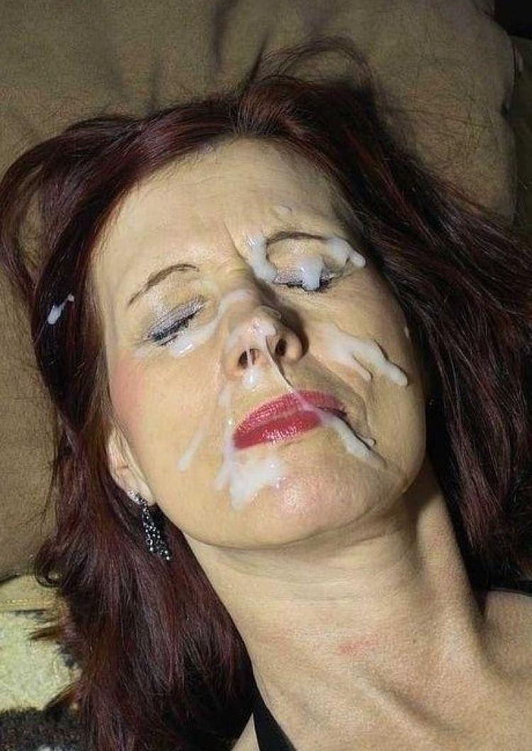 Mature women cum on the face