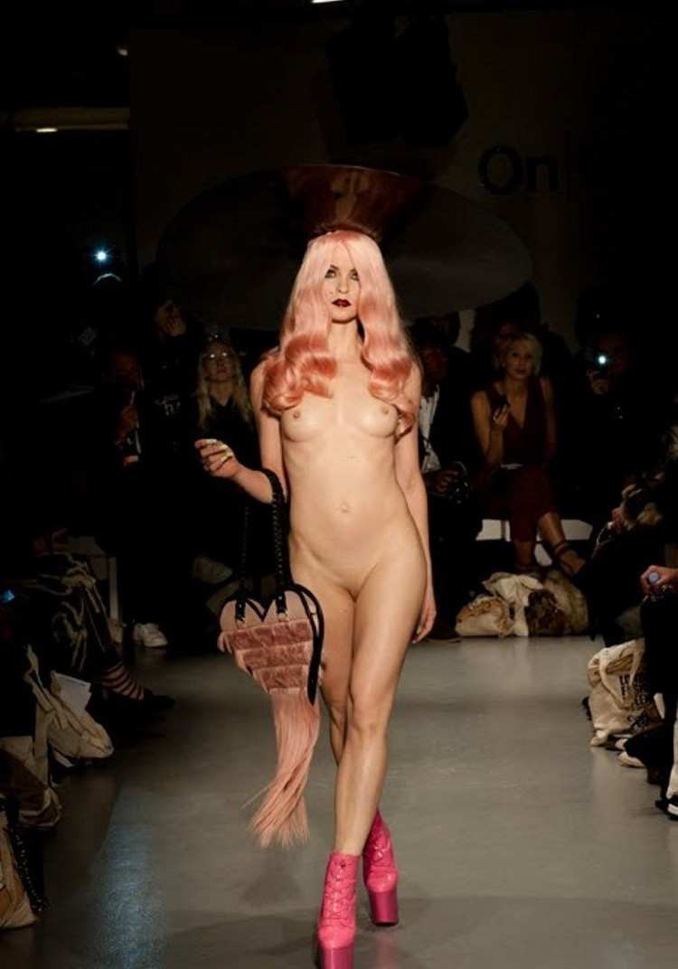 Charlie Le Mingu Charlie Le Naked