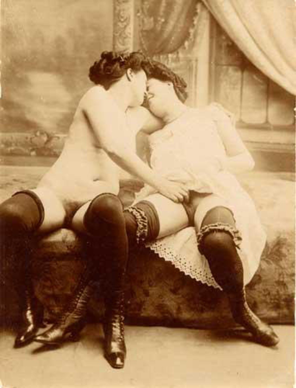 Old erotic pictures