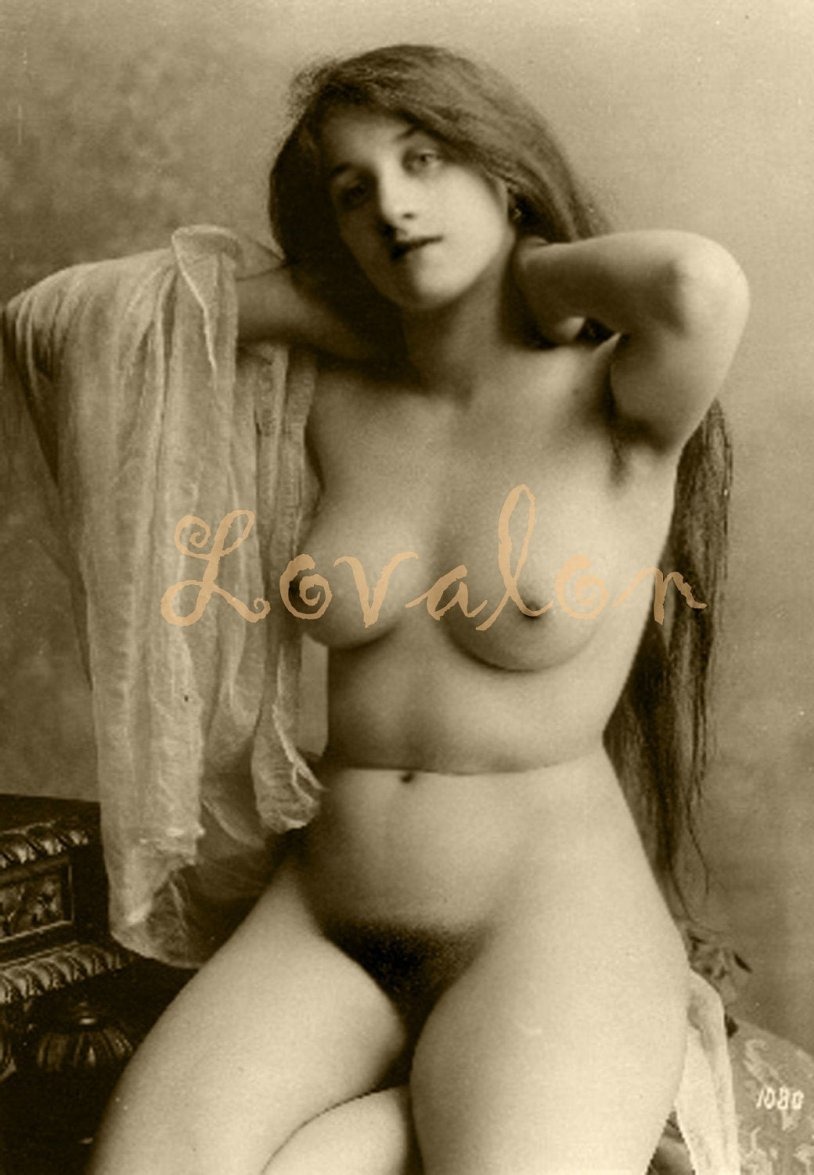 Vintage naked women