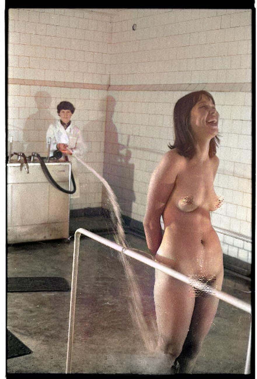 Charcot shower is naked