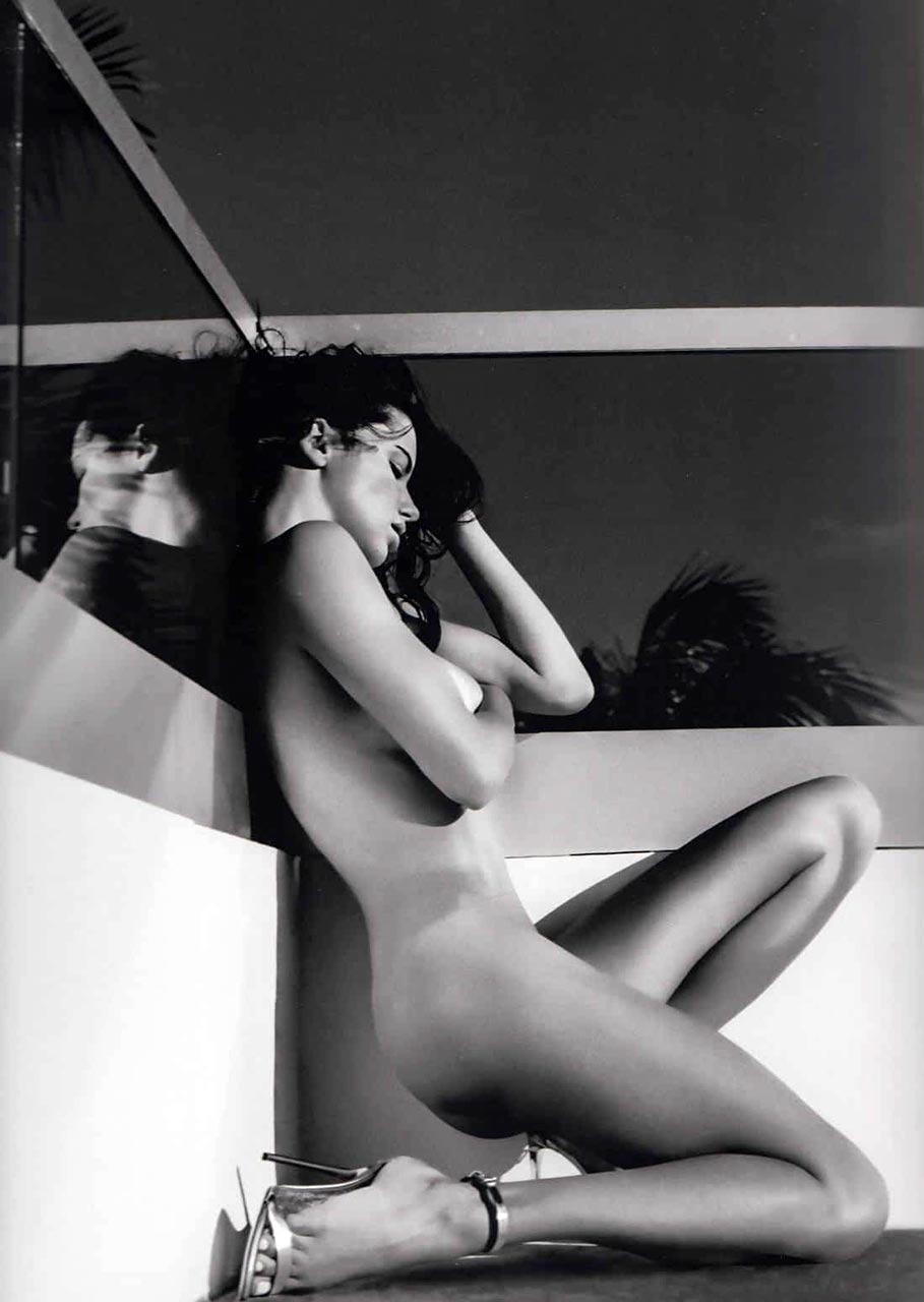Adriana Lima photo naked