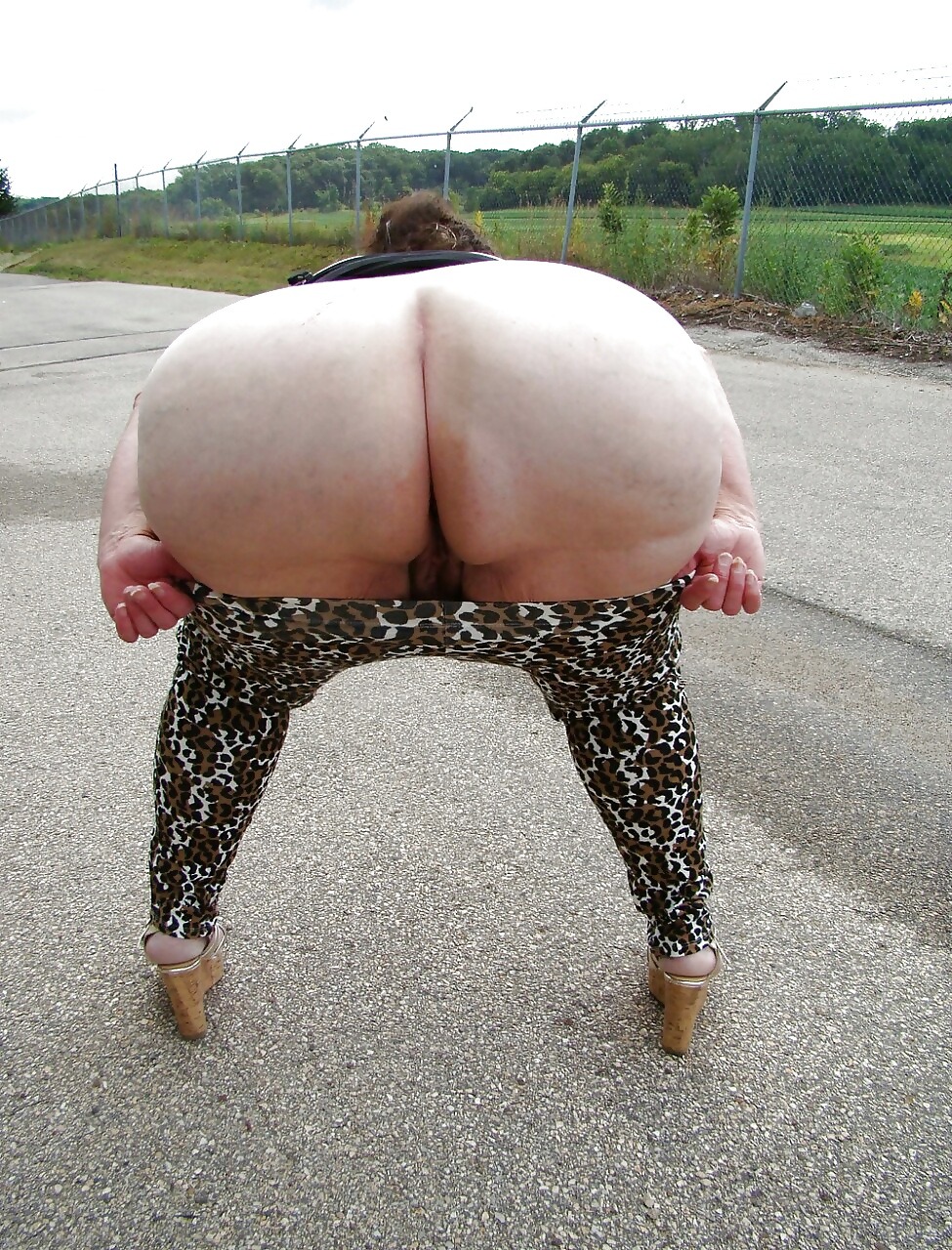 Old women with big priests