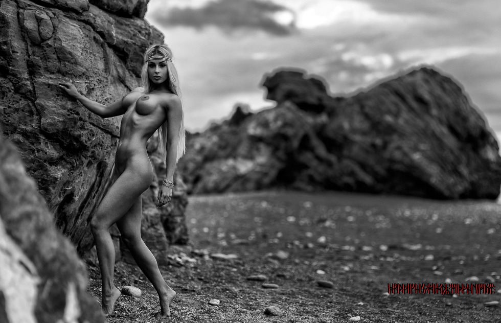 Icelandic fashion model nude