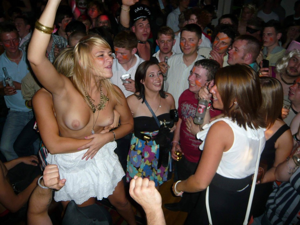 Secular parties in the style of nude