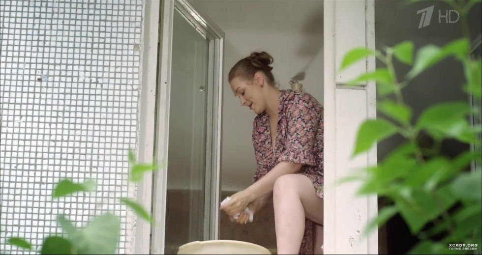 Svetlana Kolpakova hugging the sky