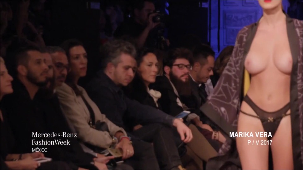 Alejandra guilmant boobs at the fashion show