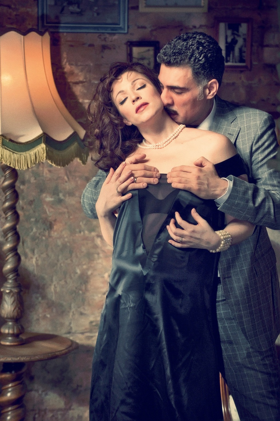 Naked actress Alena Khmelnitskaya