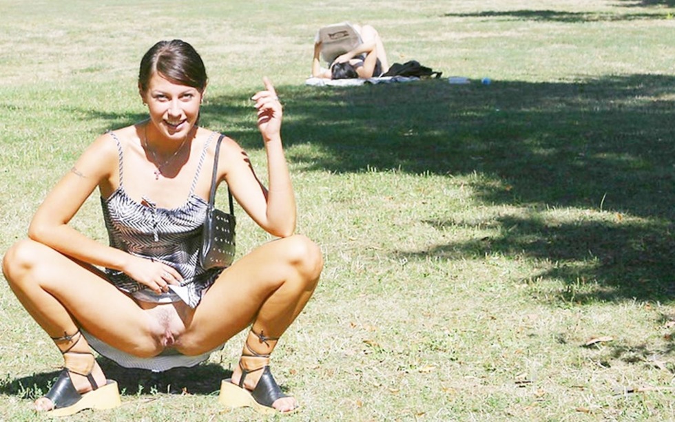 Girls squeezed without panties