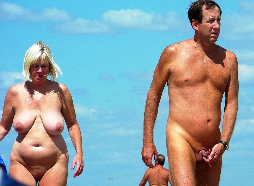 Mature nudists with men