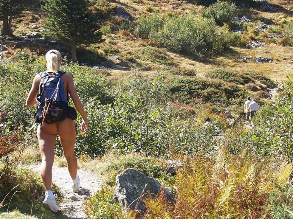 On foot erotic campaign