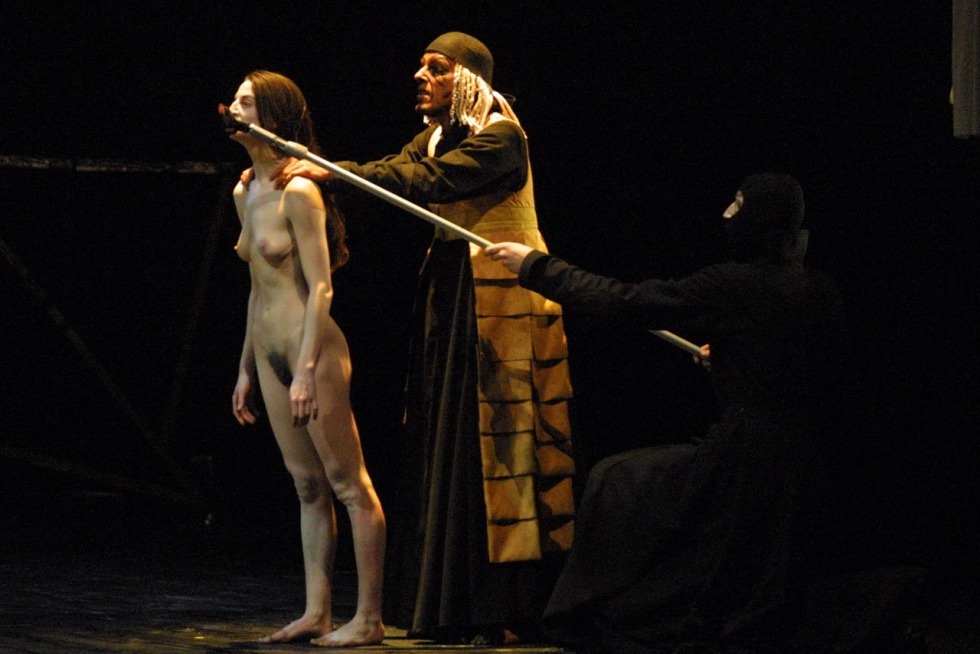 Brazilian Theater OFICINA UZYNA Uzona