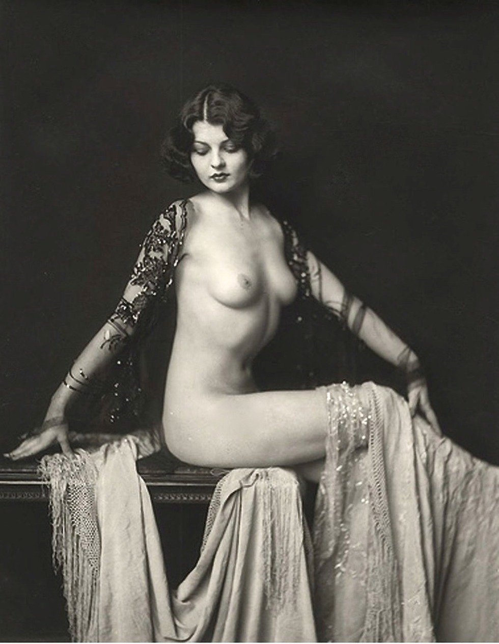 Dancers Ziegfeld Follies
