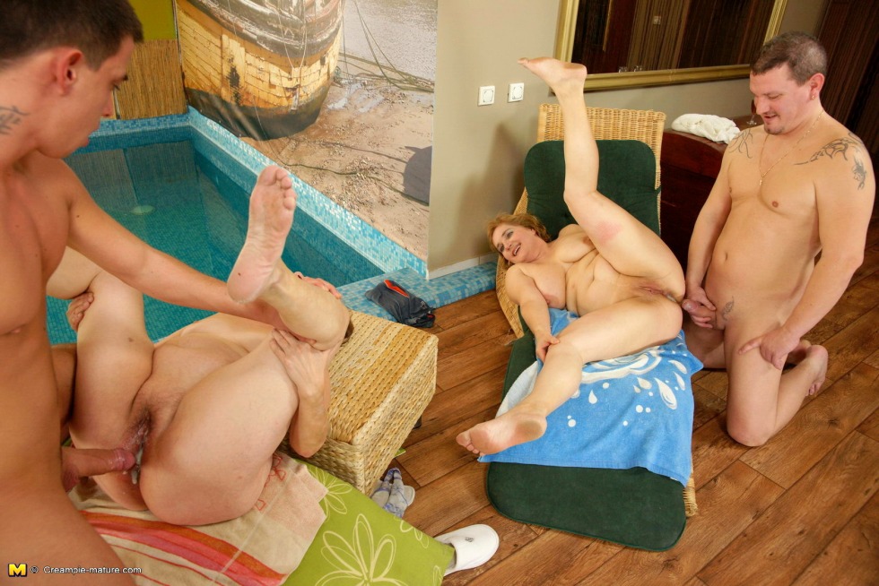 Gangbang mature in the bathhouse