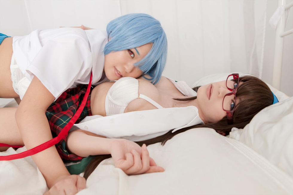 Masturbation lesbian cosplay anime