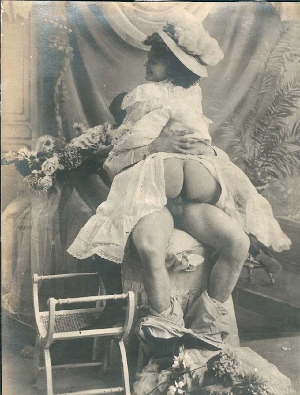 Old erotic pictures