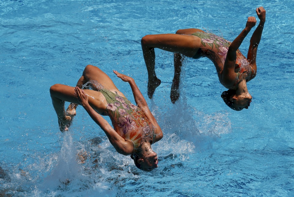 1982 Synchronized swimming