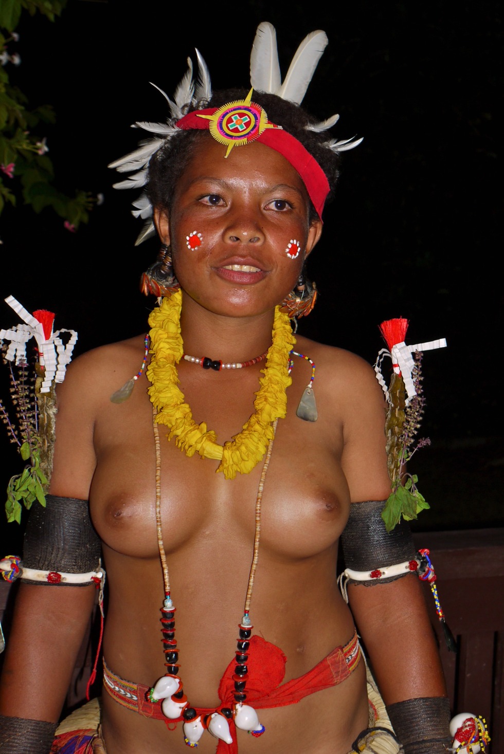 Papuans girls