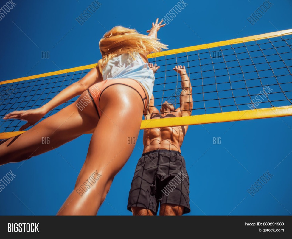 Girls volleyball naked