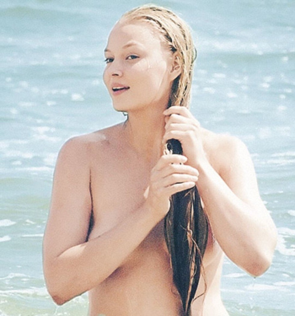 Khodchenkova Svetlana in the film bless the woman nude