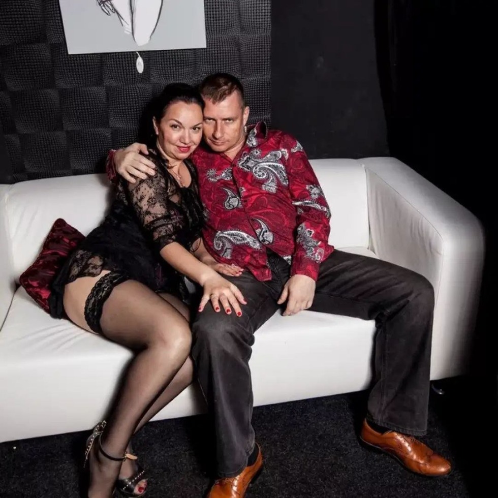 Family photo shoot in pantyhose