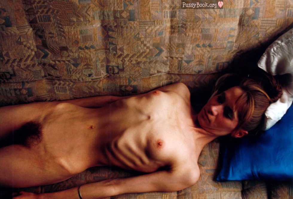 Naked women anorexics