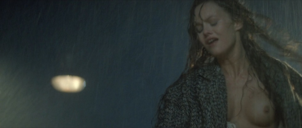 Naked actress Vanessa Paradis