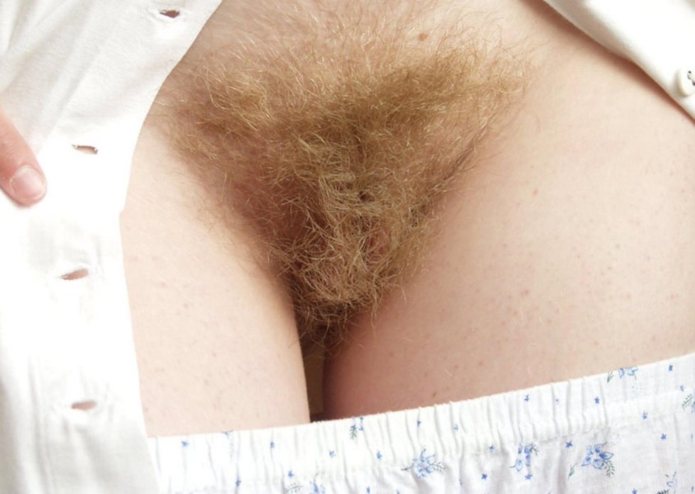 Blond hair on female pubis