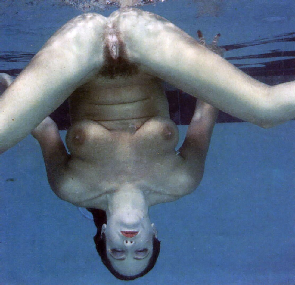 Girls under water naked