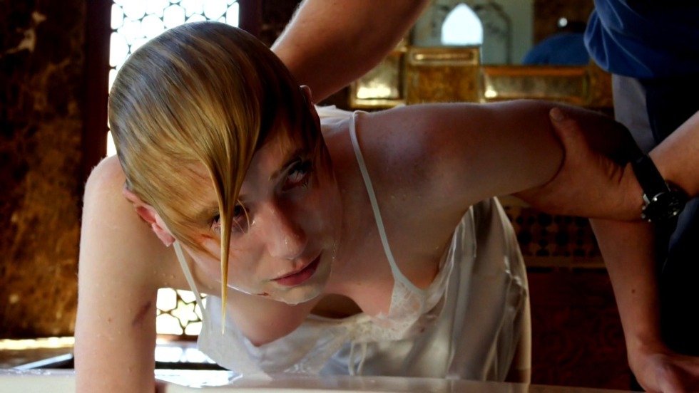 Elizabeth morons are hot